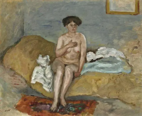 소파에 앉아 있는 누드 여인 1905