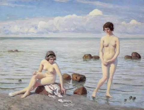Due giovani donne in riva al mare 1916