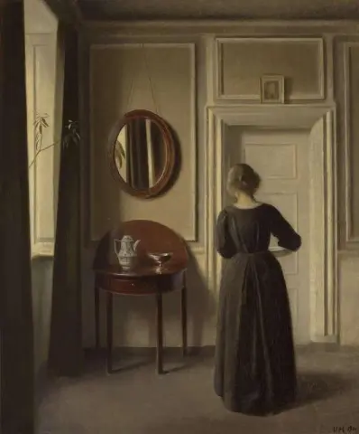 Interieur Met Een Ovale Spiegel