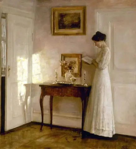 dama en un interior