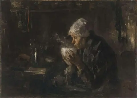 Nainen juo kahvia 1902